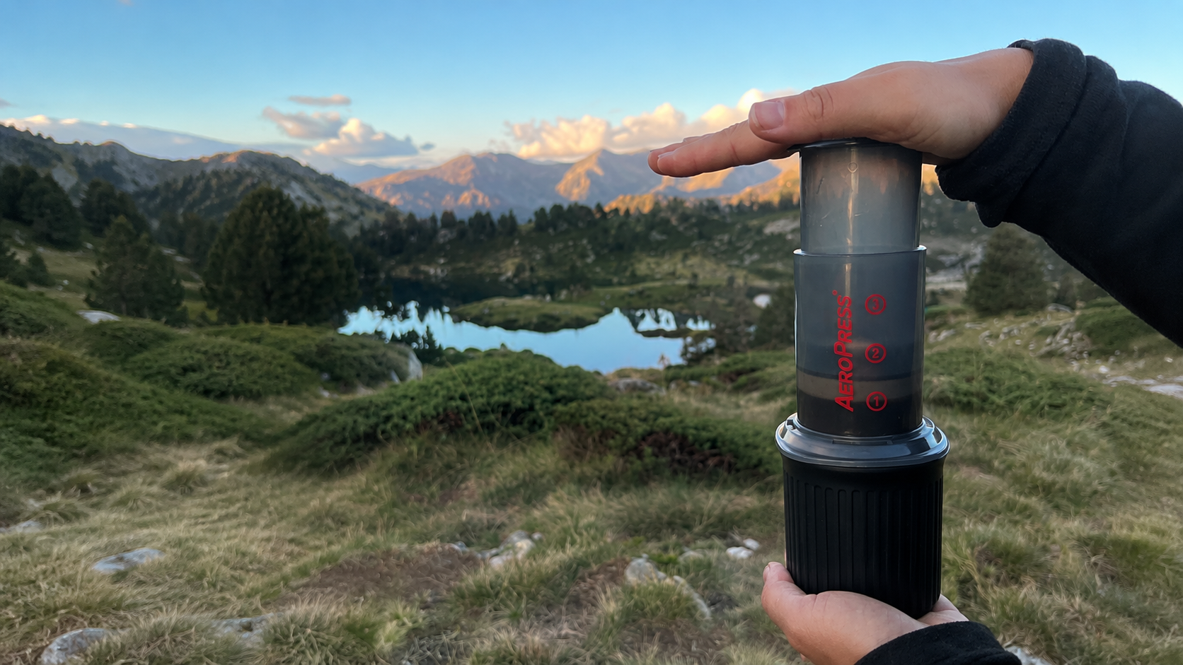 Café AeroPress préparé avec un café Couleur Café
